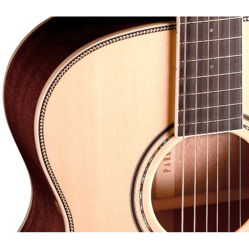 Parkwood P660 Электроакустическая гитара, дредноут с вырезом, с футляром